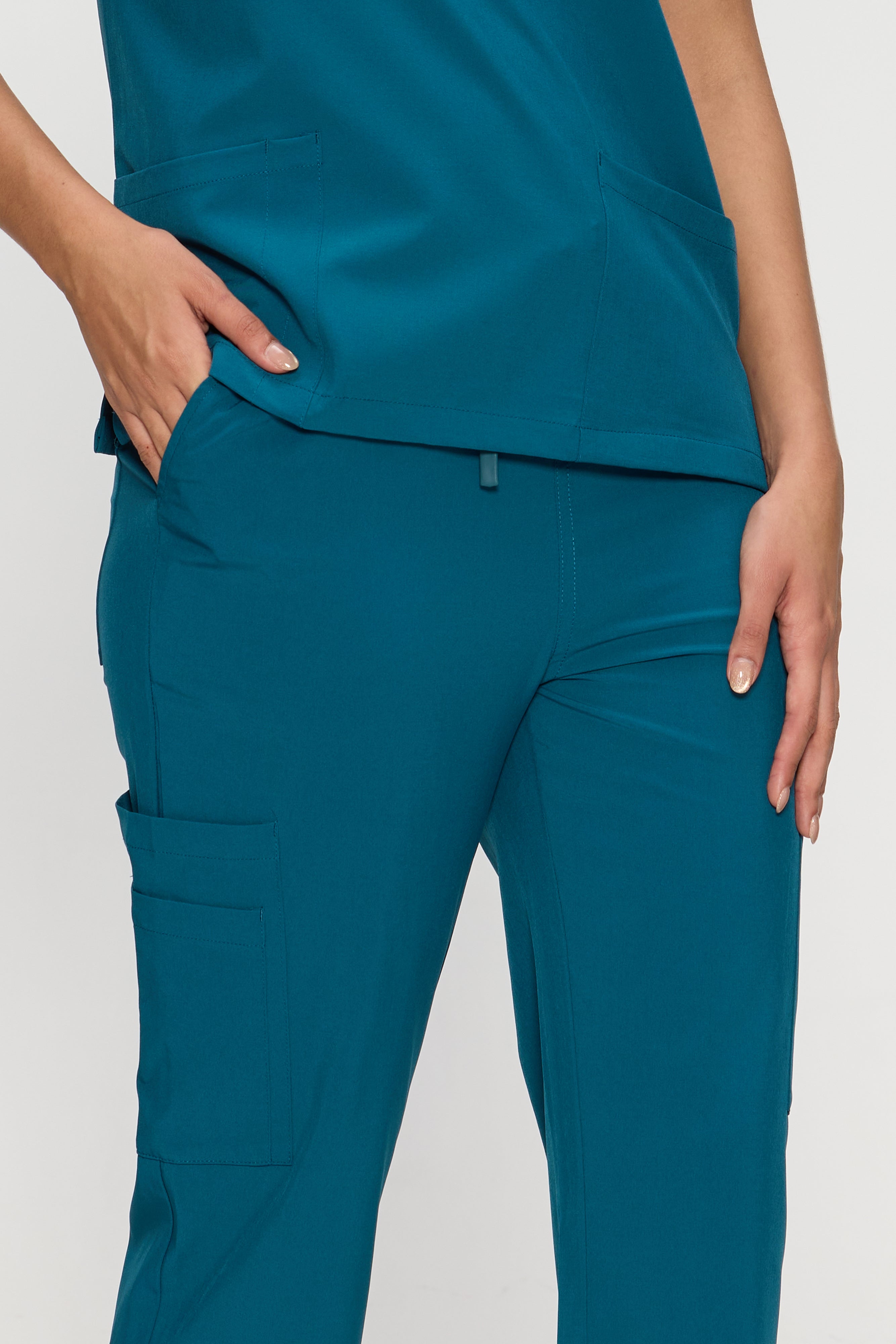 Scrubs for Women Set, Medical Women Scrubs, V-Neck Top and Straight Leg Pants with 11 Pockets (Relaxed Fit)