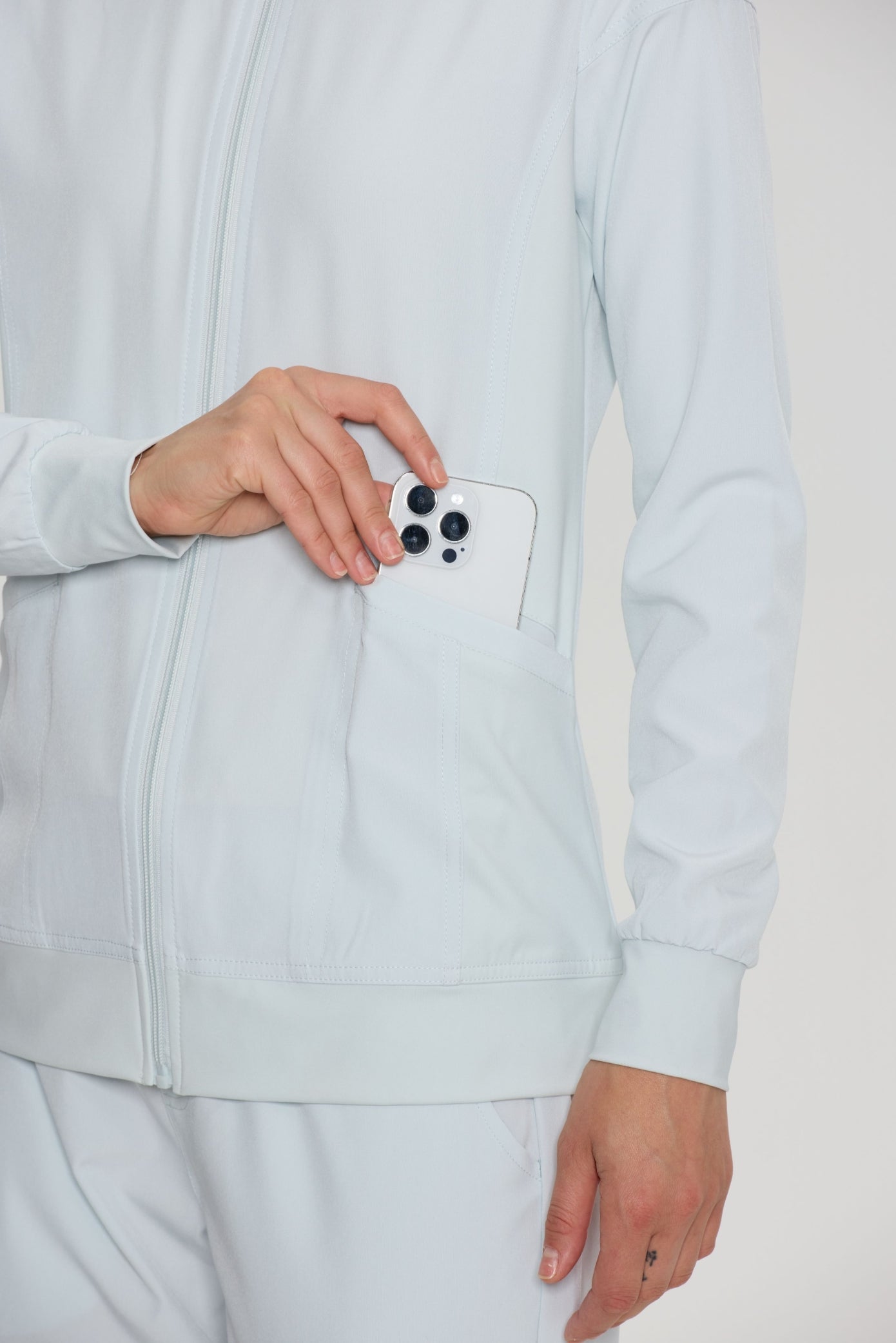 Women's V-Neck Scrubs Top